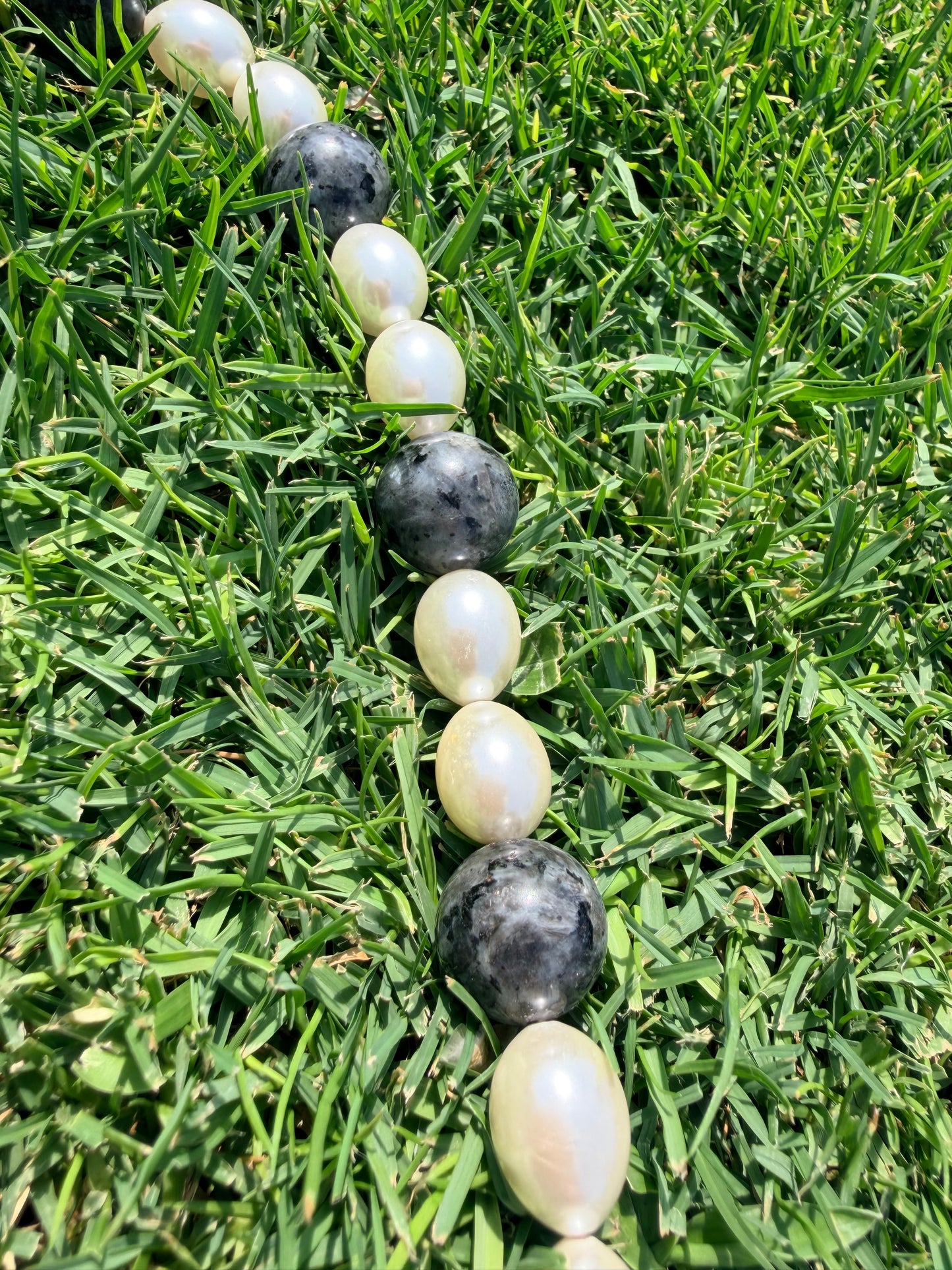 Dark Pearl, Mermaid Necklace ￼